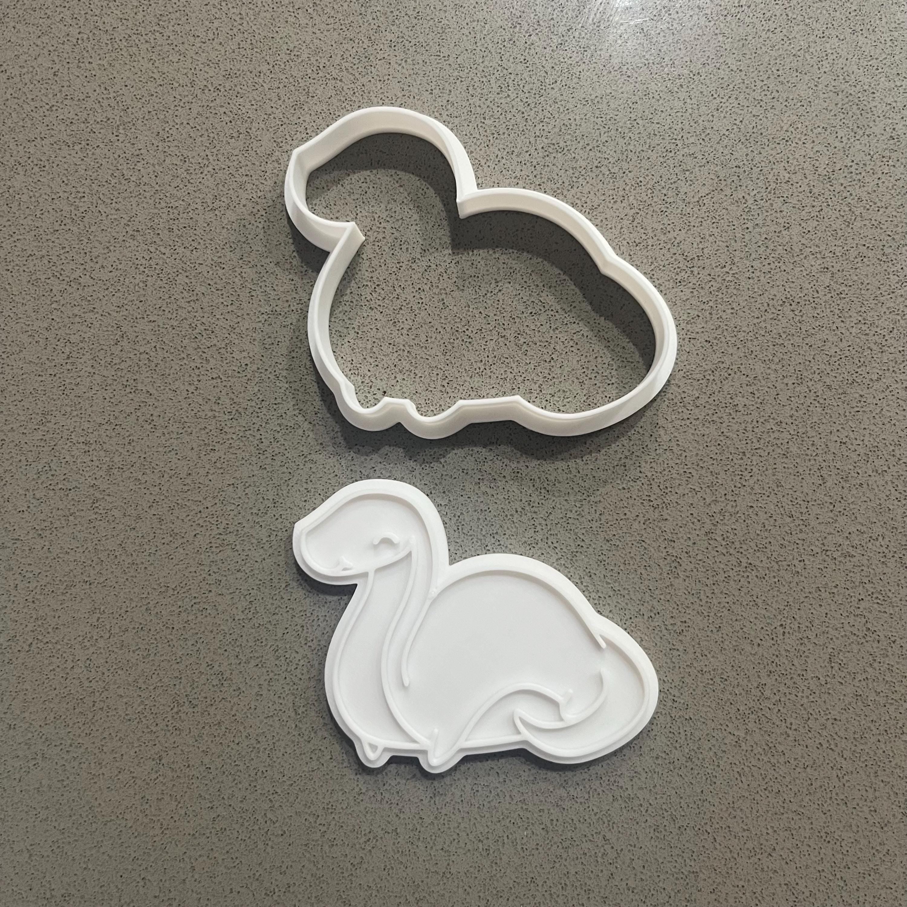 恐竜バースデークッキー型＆フォンダン型抜き｜持ち手付き7点セット