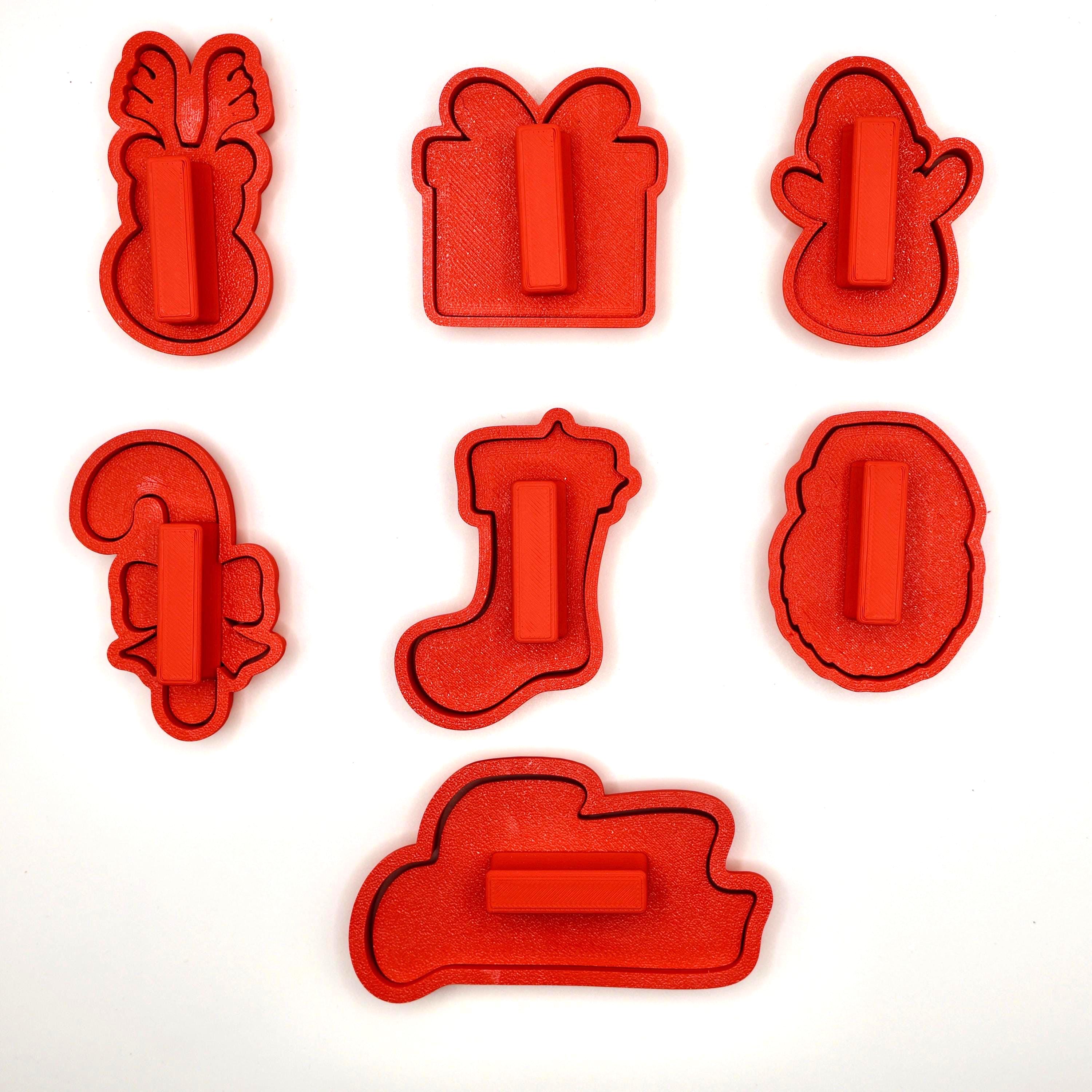 Christmas Cookie Cutter Set With Handles | 7 Piece Holiday Baking Collection