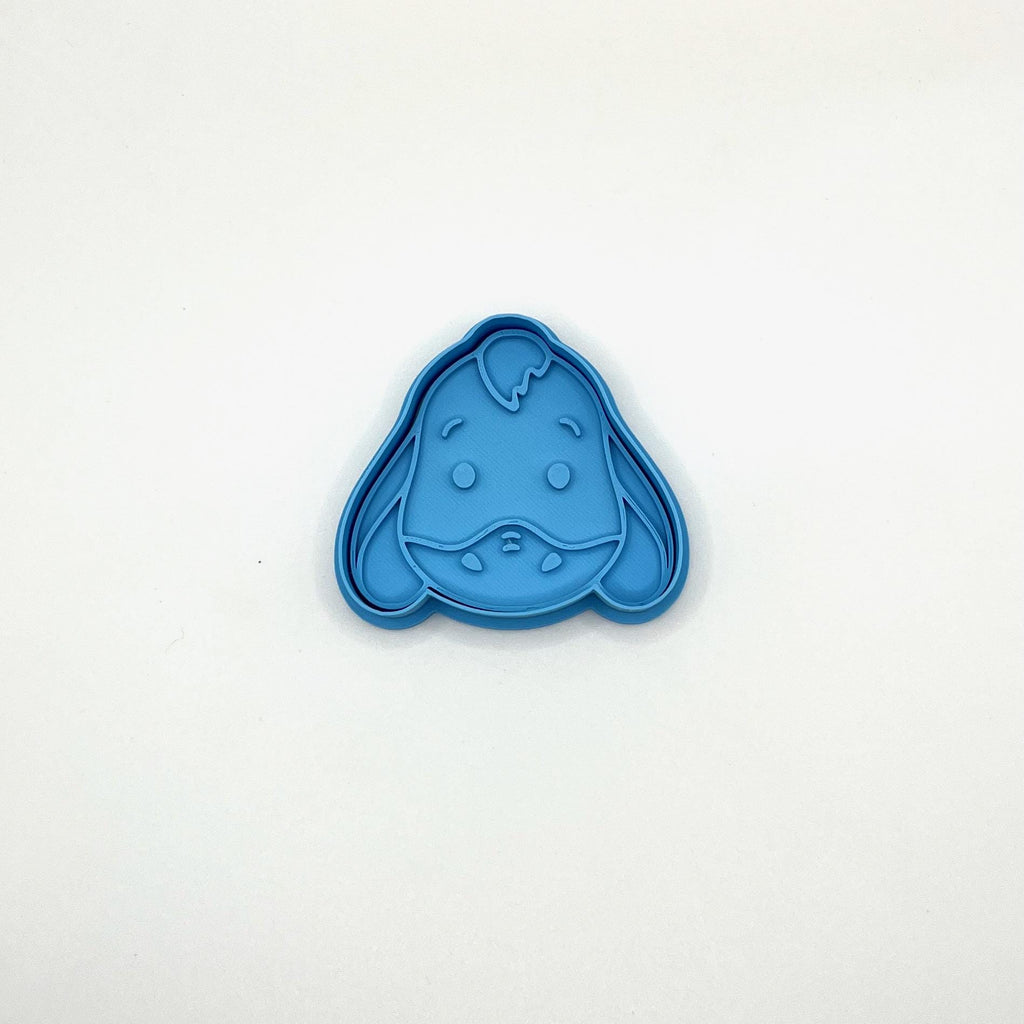 ハニーベア＆フレンズのバースデークッキー型とフォンダンスタンプのコンプリートセット – 持ち手付きストーリーブックパーティーセット